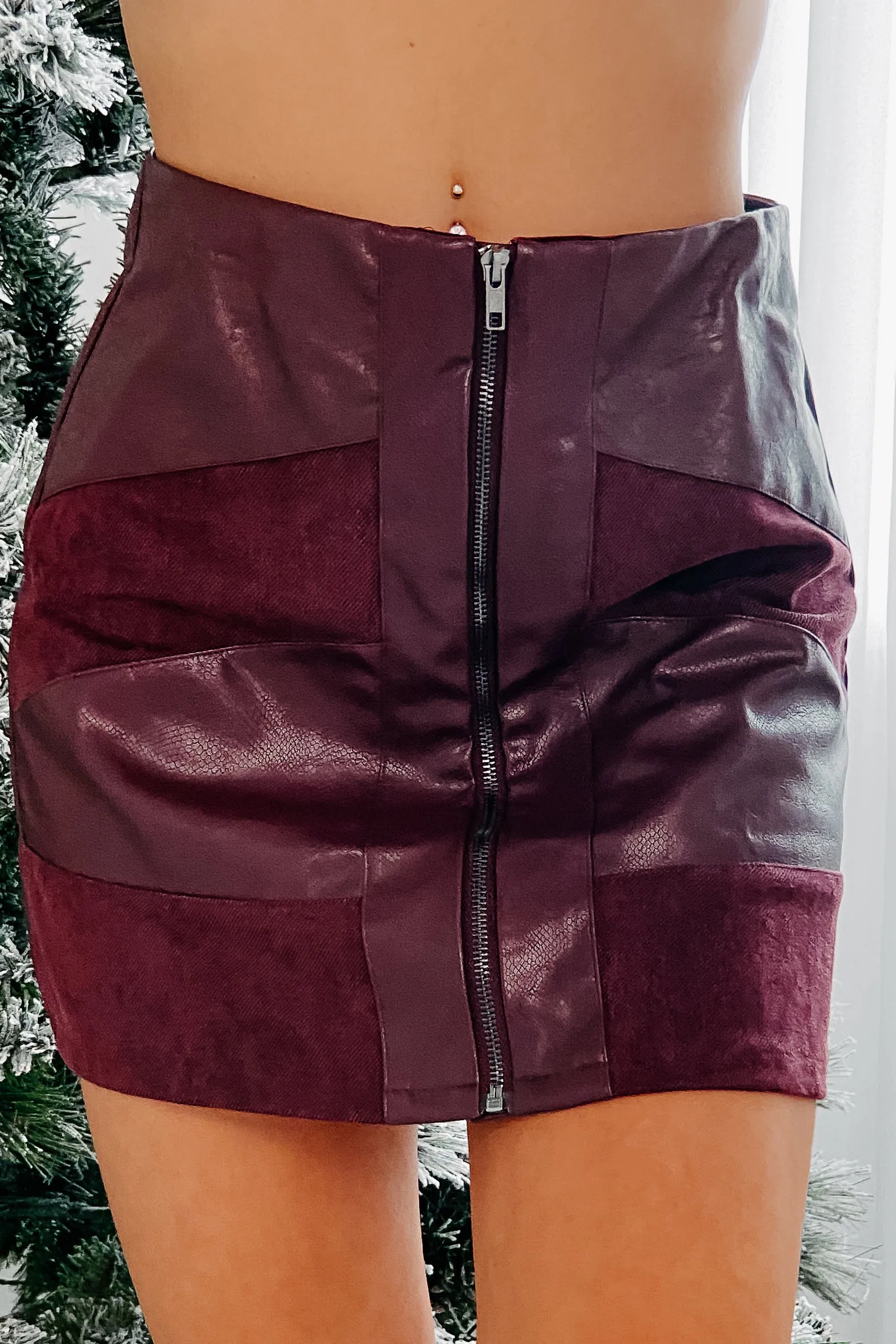Cool Factor Zipper Front Mini Skirt (Wine)