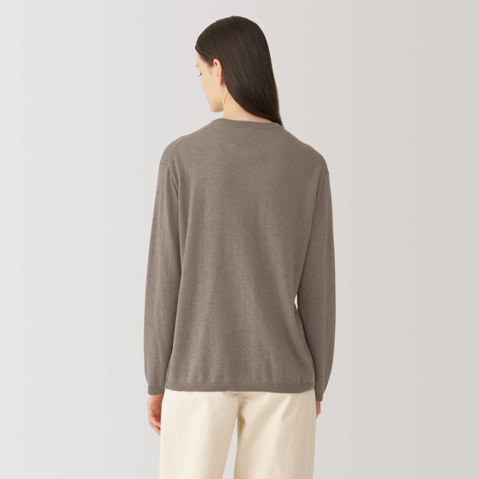 Labo Women's Natural Cashmere Crew Neck Sweater