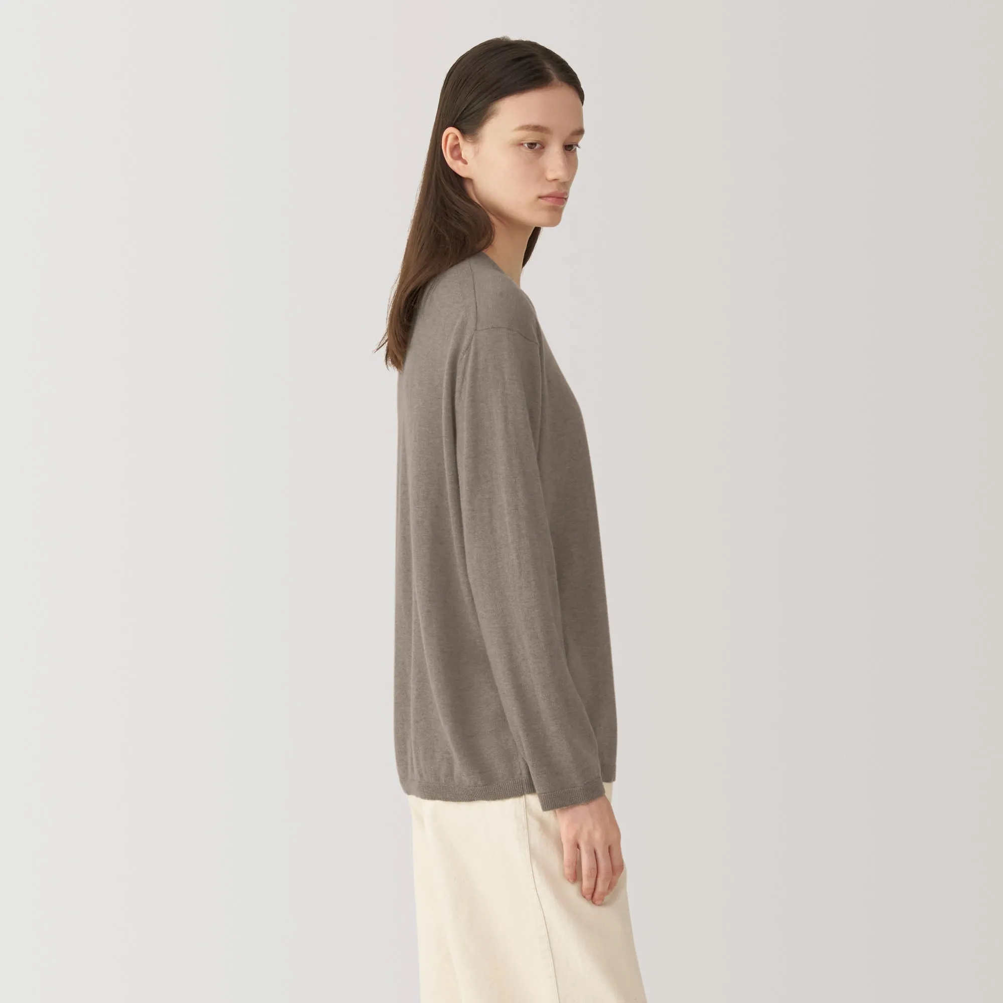 Labo Women's Natural Cashmere Crew Neck Sweater