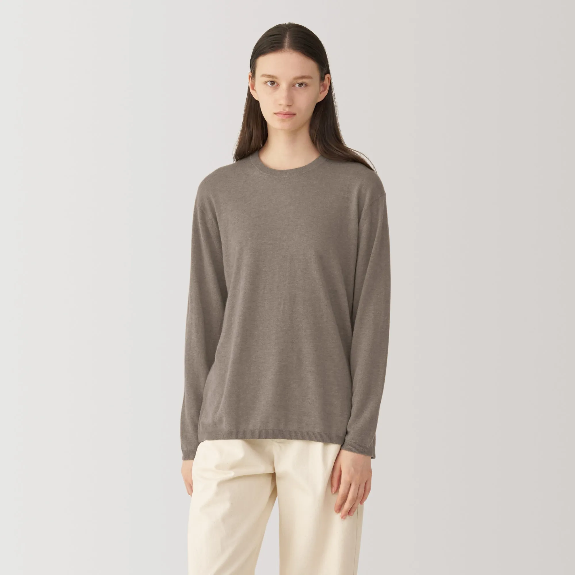 Labo Women's Natural Cashmere Crew Neck Sweater